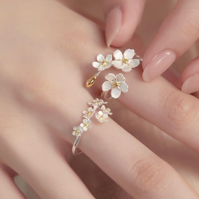 Picture of Korean Style Daisy Flower Rings For Women Sweet Cute Finger Ring Proposal Wedding Fine Jewelry Gift -Ring For Girls