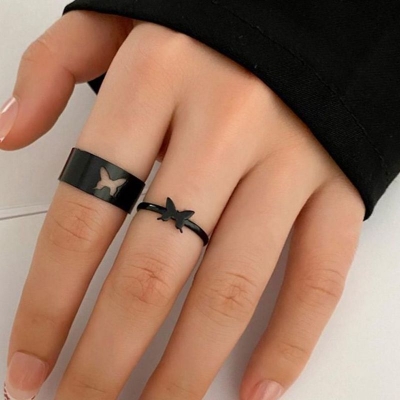 Picture of Butterfly King and Queen Couple Ring Set In Titanium