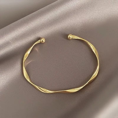 Picture of Trendsetter -Upscale Living -Crystal Beads Pearl Bangles Bracelets for Women- Inventive Choice Remarkable - Disclose Styles & Luxe