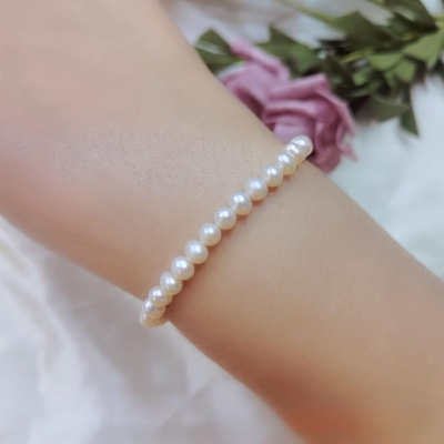 Picture of Trendy New Chain Bracelets for Women Silver Heart Shape Blue, Pink, Light Blue Stone Bracelets for Girls Simple Stylish New Collection - Wedding Gift Fine Jewelry for Girls Stylish Simple Fashion