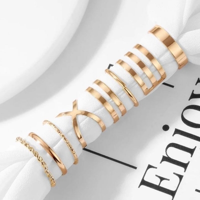 Picture of Women's 8 Finger Ring Set Fashionable Band Ring Multi-Stackable Rings for Bridal Jewelry Accessories