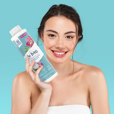 Picture of ST Ives Coconut Water & Orchid Shower gel body wash used for Male/ female - 650 ml