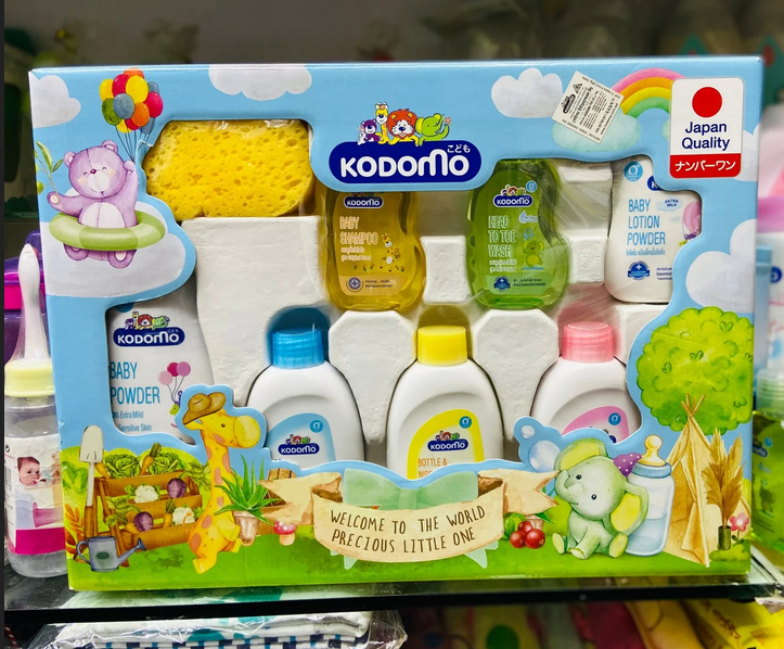 Picture of Kodomo Newborn Baby Gift set 8pcs