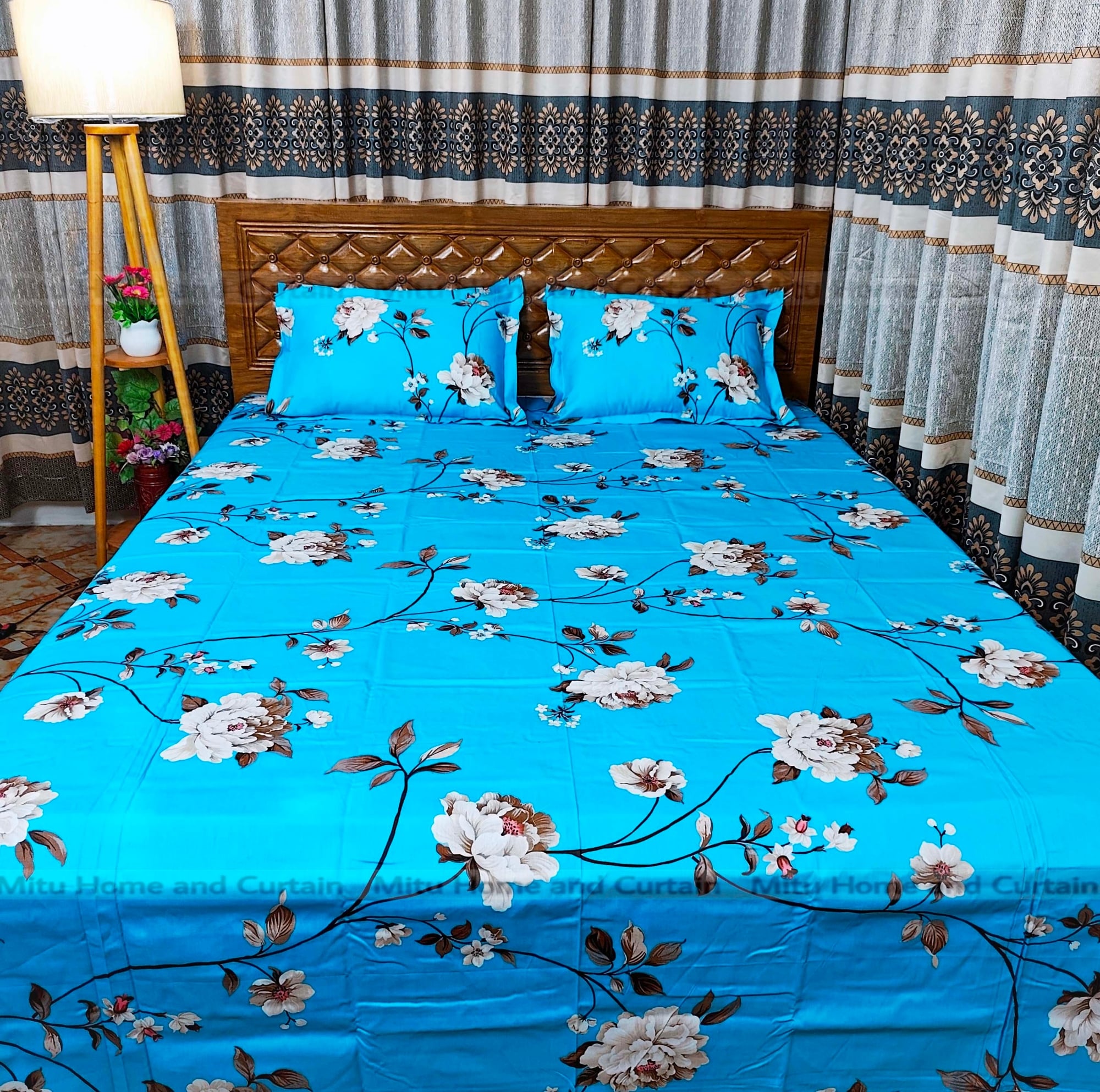 Picture of Primium King size Twill cotton Bedsheet with Pillow cover Chador set twill cotton  7.5×8.25feet Full cotton fabric Green ,  Fluorescent Green  , Cream