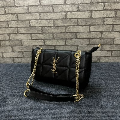 Picture of French spring new trendy women's tote bag temperament rhombic chain bag foreign fashion V grid embroidered big bag women