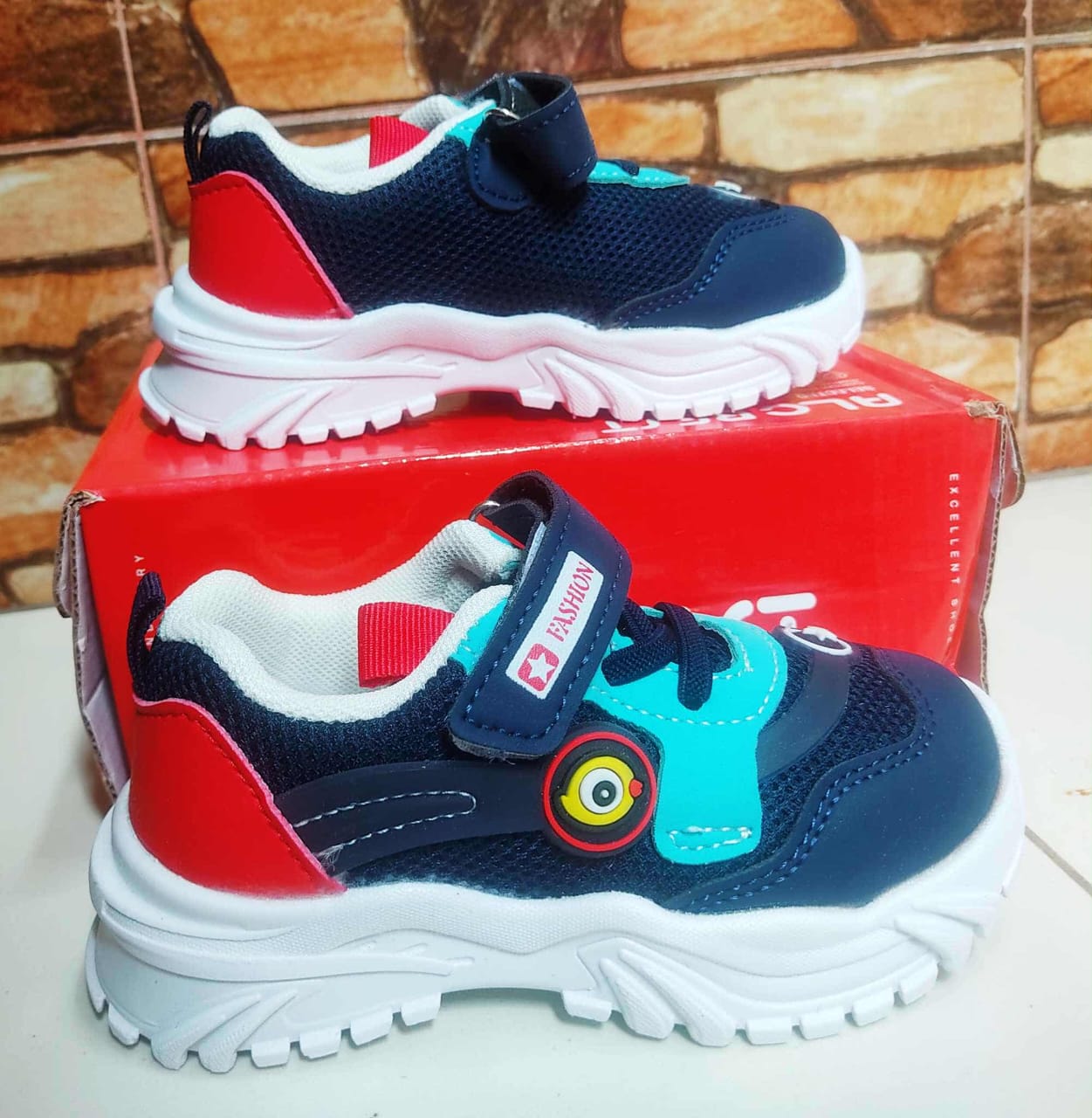 Picture of New Fashion Baby Shoes with Anti-slip Sole Soft PU Material Hot Selling for Kids