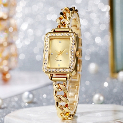 Picture of Square Niche Fashion Watch Ladies Middle Ancient Fashion Temperament Bracelet Watch Square Quartz Bracelet