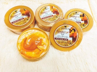 Picture of Glowsquad Thanaka & Vivi Gold Soap Combo Eid Special.2pcs