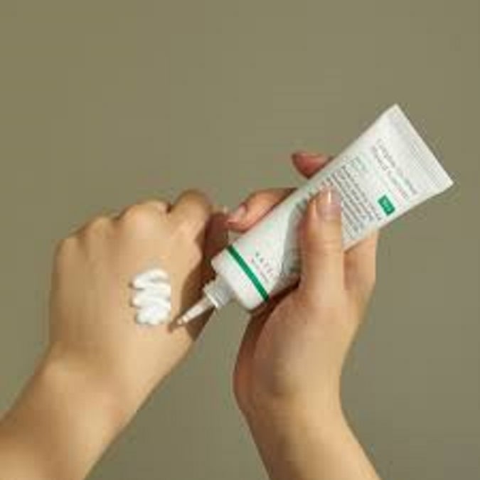Picture of AXIS-Y Complete No-Stress Physical Sunscreen