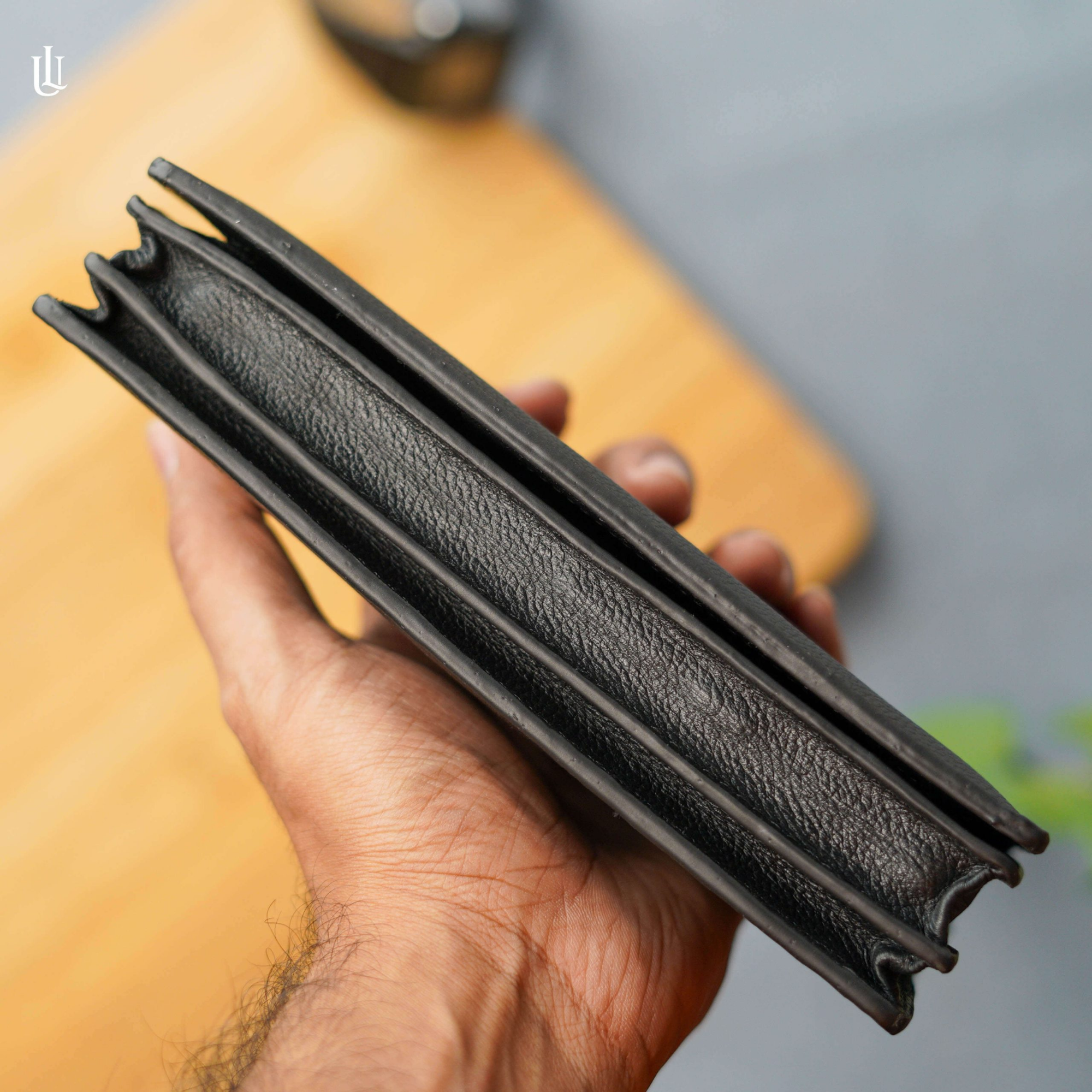 Picture of Wane Long Wallet - Black