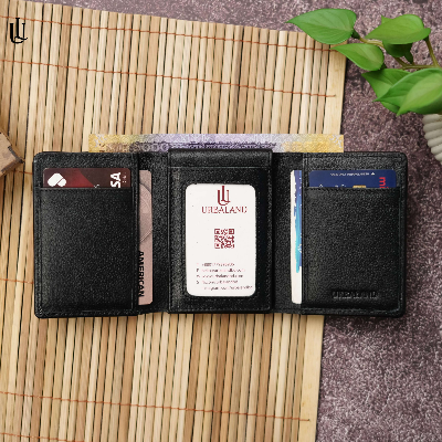 Picture of Edd Trifold Wallet - Black