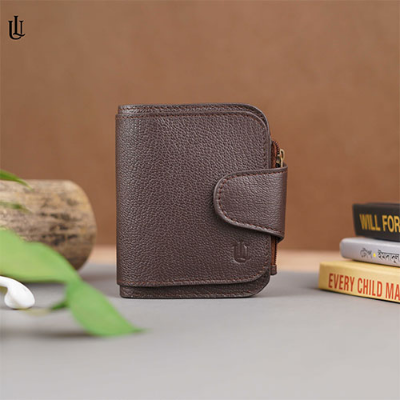 Picture of Brook Bifold Wallet - Chocolate 
