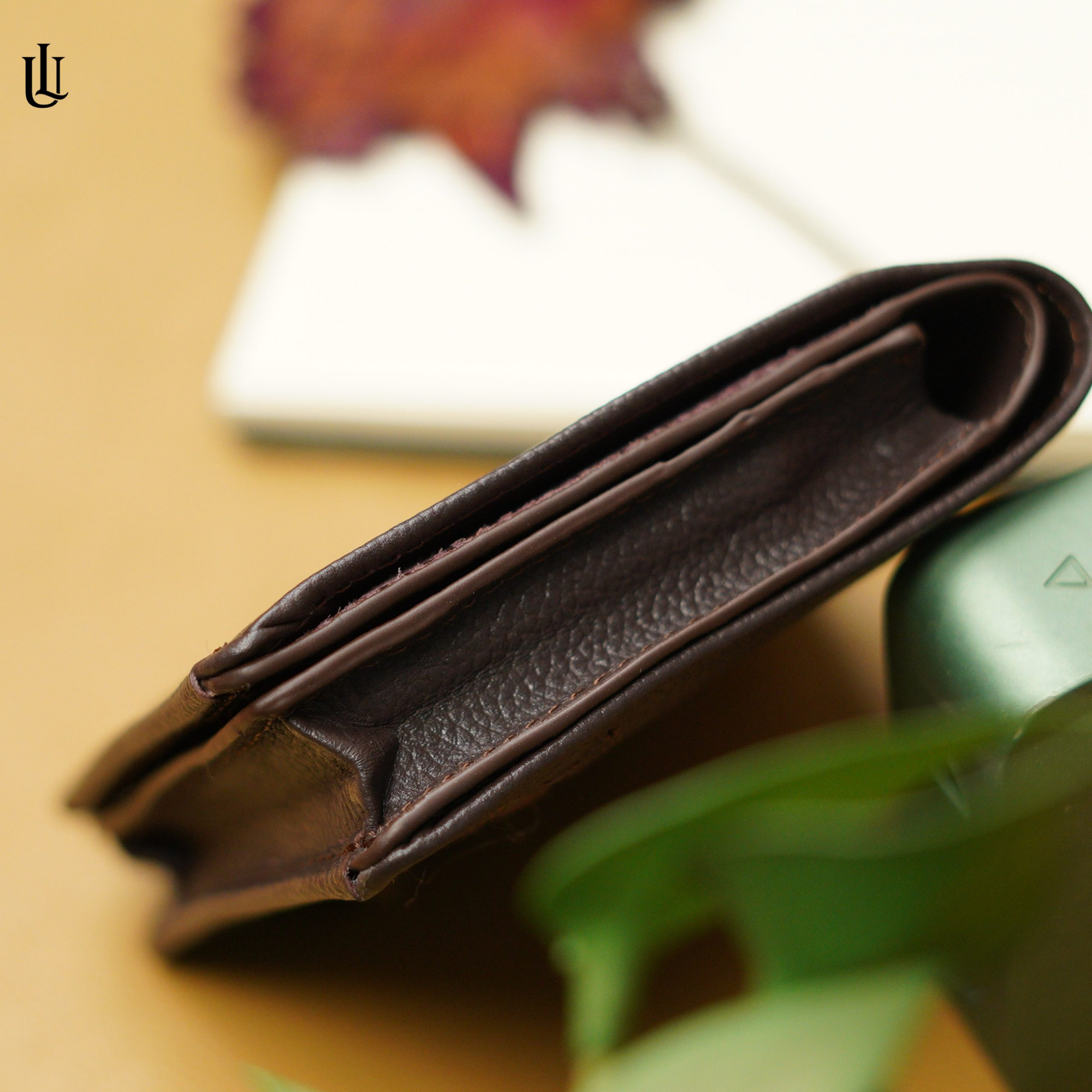 Picture of Matt Mini Wallet - Chocolate