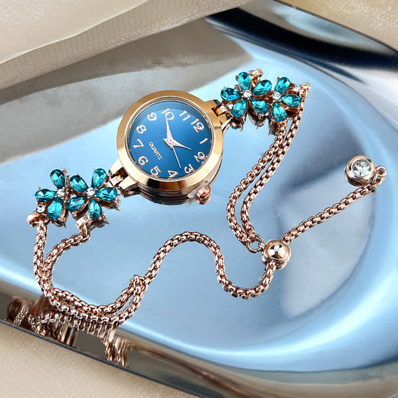 Picture of Live Broadcast Popular New Style Diamond Flower Color Diamond Simple Fashion Pull-Out Bracelet Watch Women