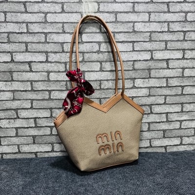 Picture of Fashion Trend Spring New Casual Bucket Bag for Ladies Foreign Style PU Leather Shoulder Messenger Bag