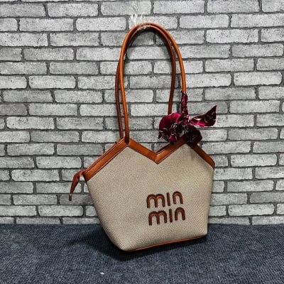 Picture of Fashion Trend Spring New Casual Bucket Bag for Ladies Foreign Style PU Leather Shoulder Messenger Bag