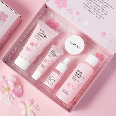 Picture of Japan Sakura Skin Care for Women,Combo 5 Pcs Set