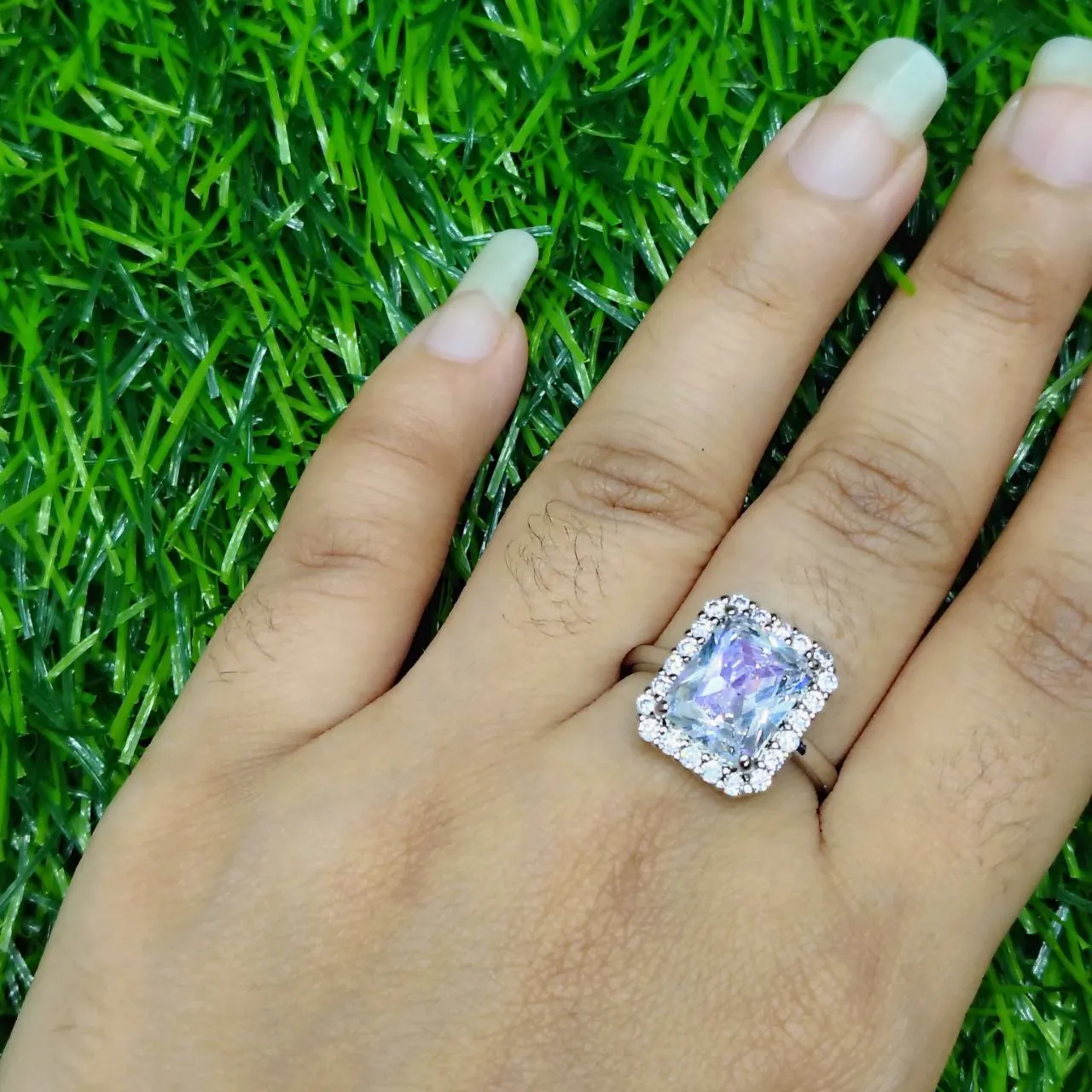 Picture of Elegant Square Zircon Stone Ring for Women