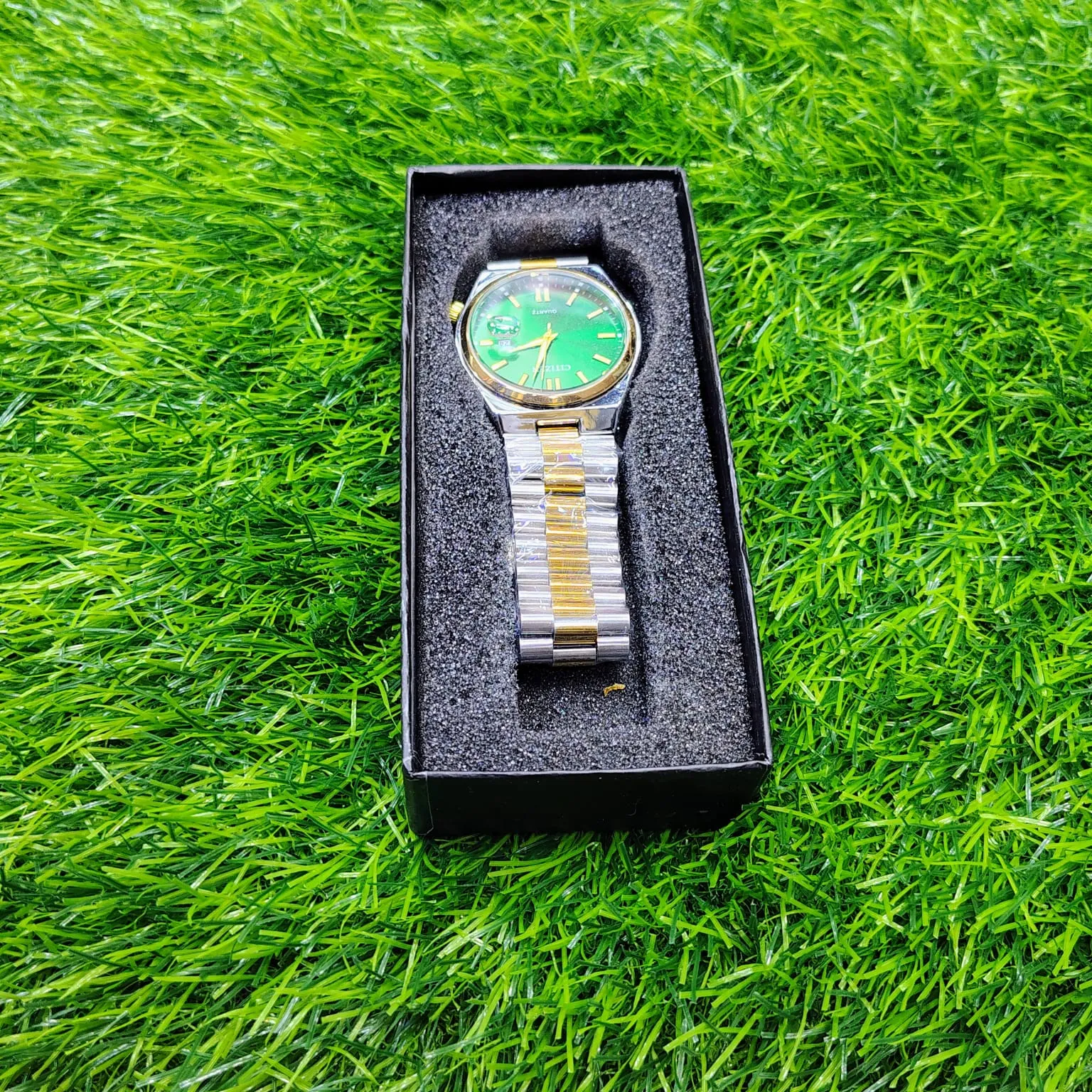 Picture of Citizen Watch Silver & Golden Chain with Green Display