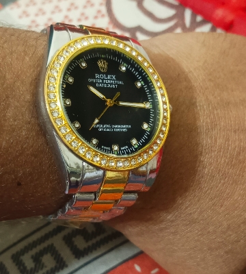 Picture of Analog Men's Luxury Stainless Steel Watch for Men-GOLDEN