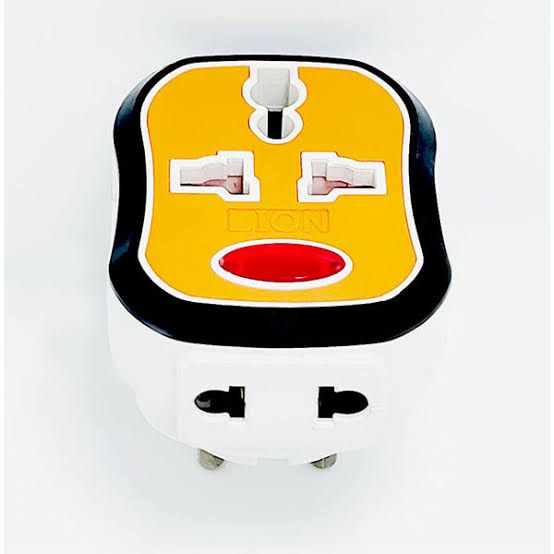 Picture of 3 Pin Multi Socket converter

1 pcs