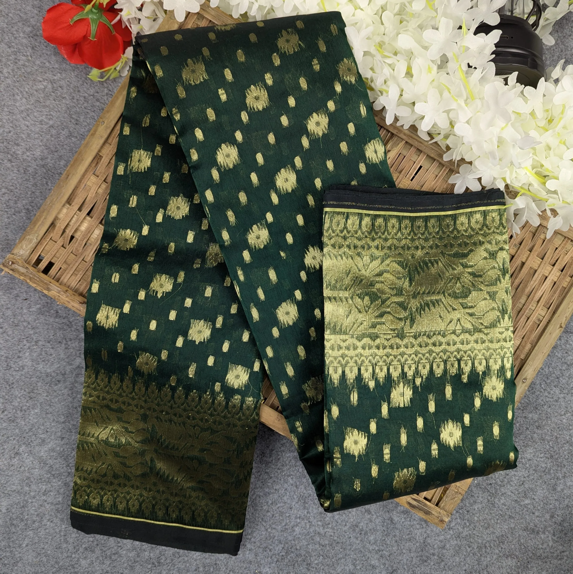 Picture of Premium Half Silk Jamdani Saree Combo Set - Green