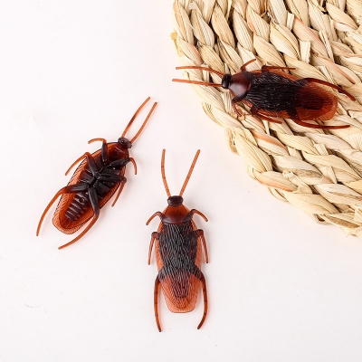 Picture of 10 Pcs Horror Halloween Simulation Cockroach Millipedes Props Tricks  Model False(Multicolor)