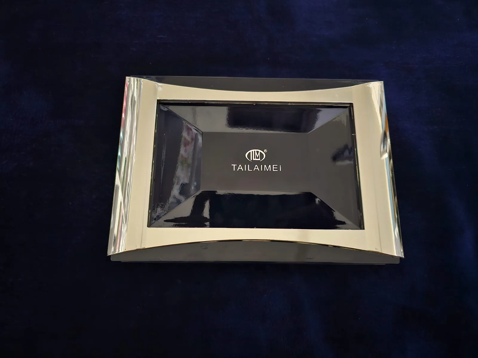 Picture of Tailaimei Two-way Cake & Eye Shadow & Blusher & Lipstick 115g