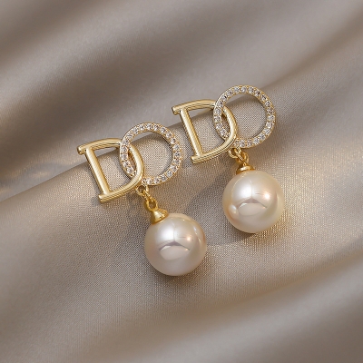 Picture of DO Shape earrring for girls or women, fashion earrring(Gold)