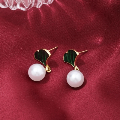 Picture of Japanese and Korean Fresh Ginkgo Leaf Pearl Earrings Personalized and Versatile Trendy and Fashionable Earrings(Multicolor)
