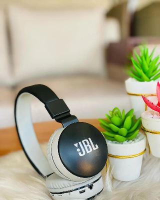 Picture of JBL 881A Wireless Bluetooth Headphone: সেরা সাউন্ড কোয়ালিটি, আরামদায়ক ডিজাইন ও দীর্ঘ ব্যাটারি লাইফ