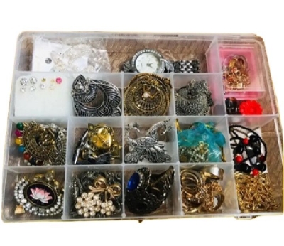 Picture of Jewelry Organizer Dividers Clear Pearl Storage Box, Container ear storage case  Multipurpose Plastic Organizer Box with Dividers - Clear