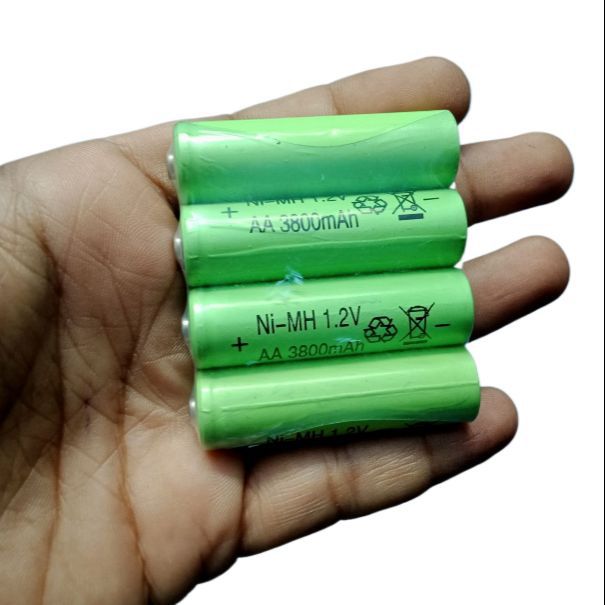Picture of 1.2V 700mah AA Battery Ni-MH Rechargeable Neutral Battery 4 Pcs For Camera Remote Control Toys Flashlight
