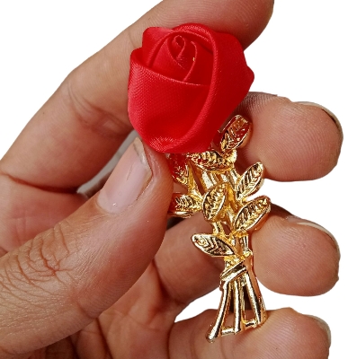 Picture of Red Rose Flower Brooch 1 Pcs For Women Elegant Blouse Brooch Pin Dress Luxury Fashion Jewelry Accessories Party Gifts - Gold
