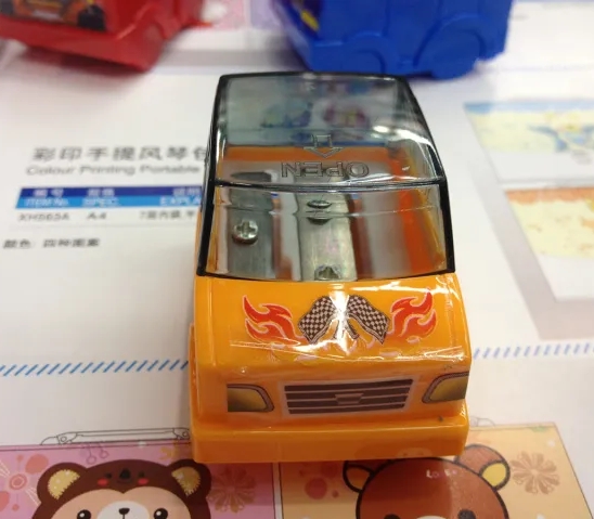 Picture of 1pc Creative Cartoon Car Pencil Sharpener Jeep School Rewards Stationery Supplies Pencil Cutter  - Multicolor