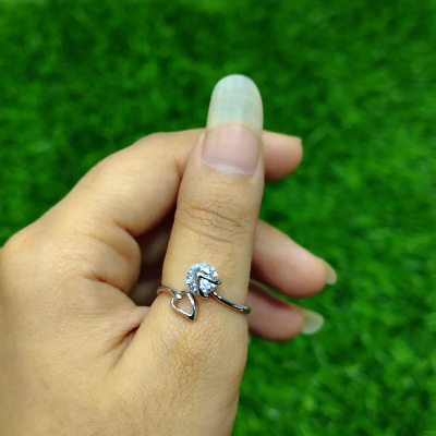 Picture of Spinning Heartstone Adjustable Ring