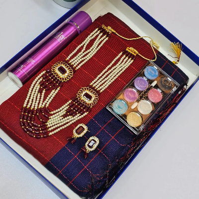 Picture of Sharee + Perfume + Neckless Set + Make Up Box Combo