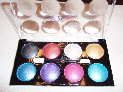 Picture of Sharee + Perfume + Neckless Set + Make Up Box Combo