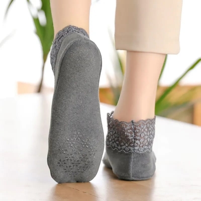 Picture of 1 Pairs Velvet Warm Thick Casual Socks Low Tube Lace Hollow Anti-slip Sock Floor Socks Autumn Winter For Women Gifts - Multicolor