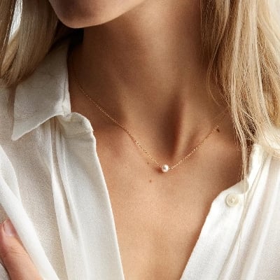 Picture of Trendy Pearl Chain Necklace Women Dating Wedding Travelling - Off White