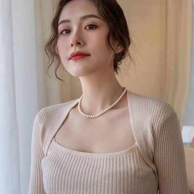 Picture of Pearl Simple Mala Garland Women Fashion - Off White