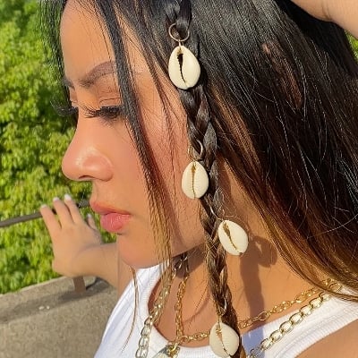Picture of 5 Pcs Shell Jewellery For Women - Off White