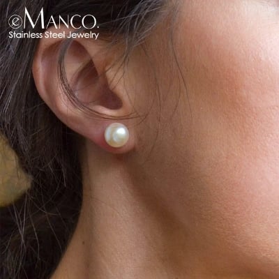 Picture of Pearl Korean Style Stud Earrings For Women Silver Plated Hypoallergenic Earings Jewelry 