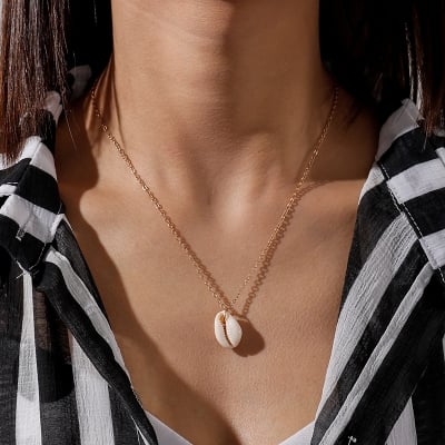 Picture of Natural Summer Beach Shell Choker Necklace Simple Bohemian Seashell Necklace Jewelry for Women Girls Birthday Gift - Multicolor