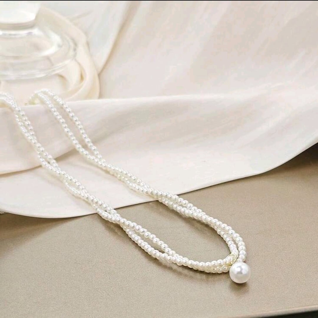 Picture of 1pc Women Vintage Wrapped Double Layer Pearl Necklace, Elegant Small Designer Collarbone Necklace. Double Layer French Retro Pearl Chain Collarbone Necklace, Minimalist Versatile Pendant Necklace, Christmas, Thanksgiving, Valentine's Day Gift Valentines - Off White