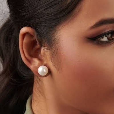 Picture of Pearl Stud Earring For Female Fashion Women Party Sharee Sexy Attractive Earrings - Multi