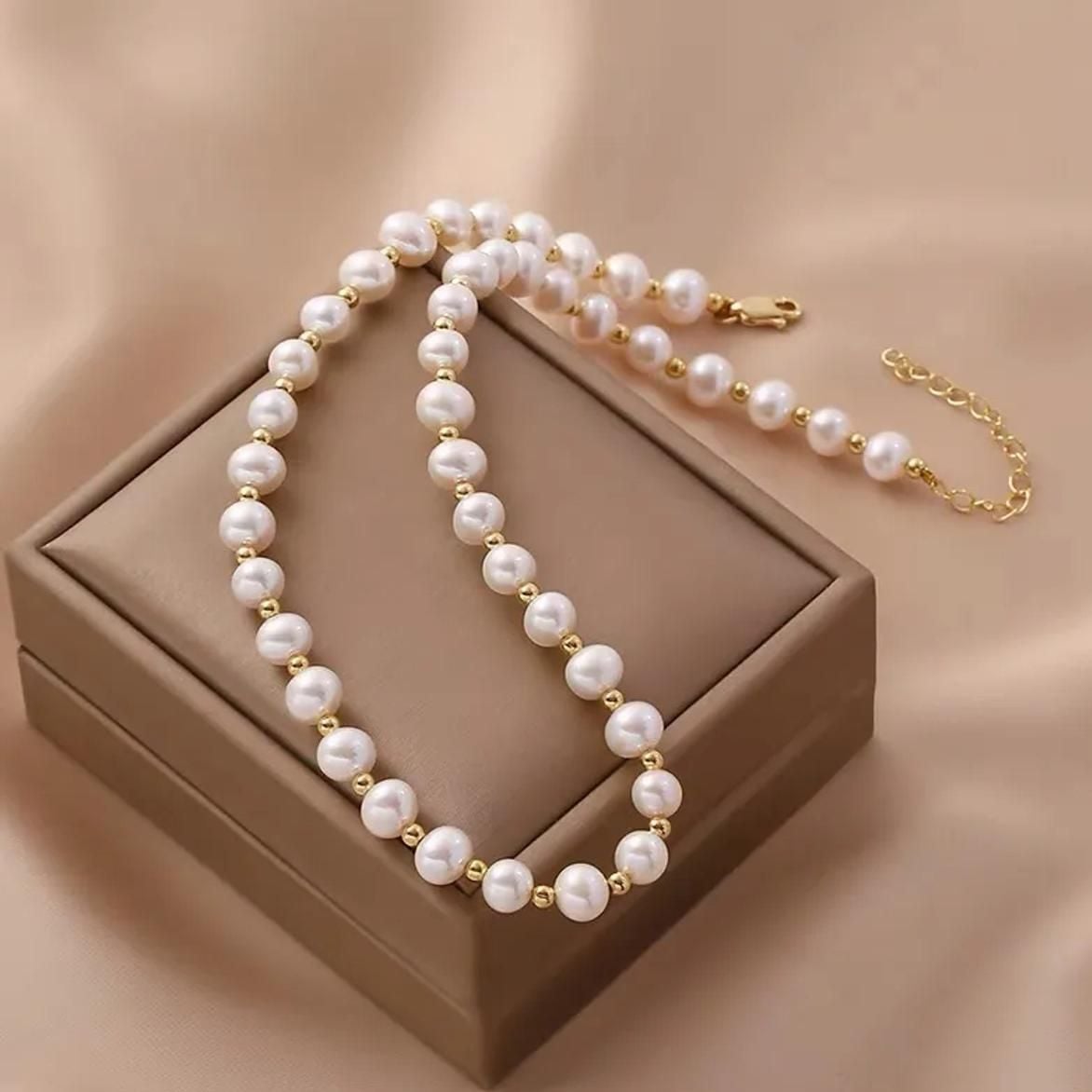 Picture of Garland off White Pearl Garland Women Fashion Tenoor - Multi