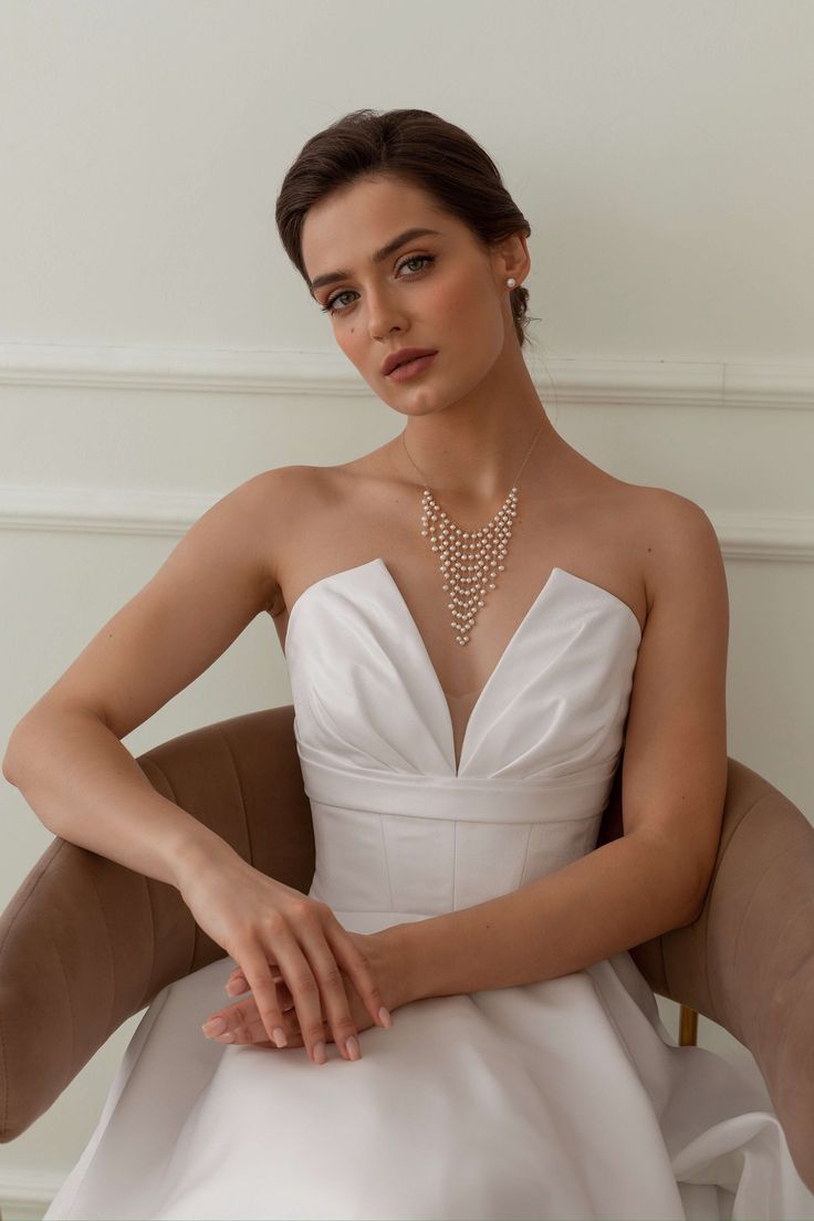 Picture of Pearl Chain Necklace for Party Dress Wedding Stylish Design - Multicolor