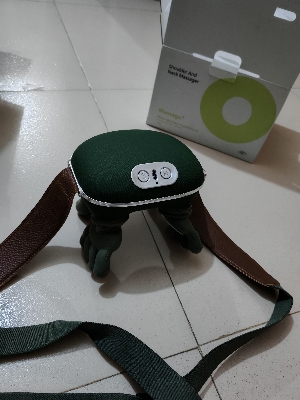 Picture of Rechargeable Silicone Neck & Shoulder Massager Green