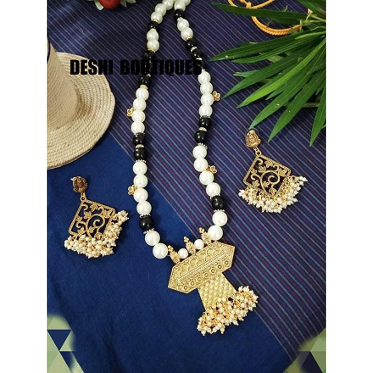 Picture of Beautiful  Antic jwellery sets  for women